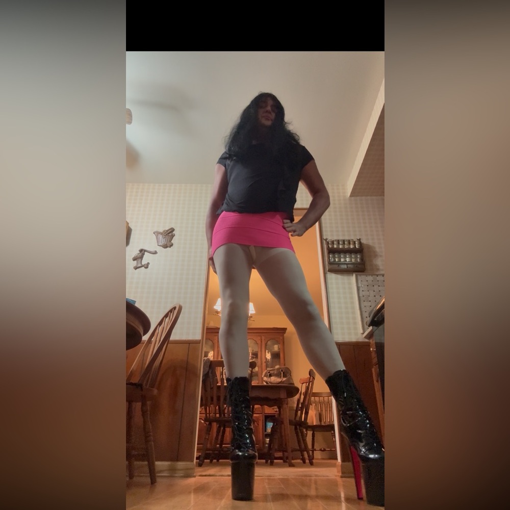 Pink Mini Skirt - Picture 12 of 13
